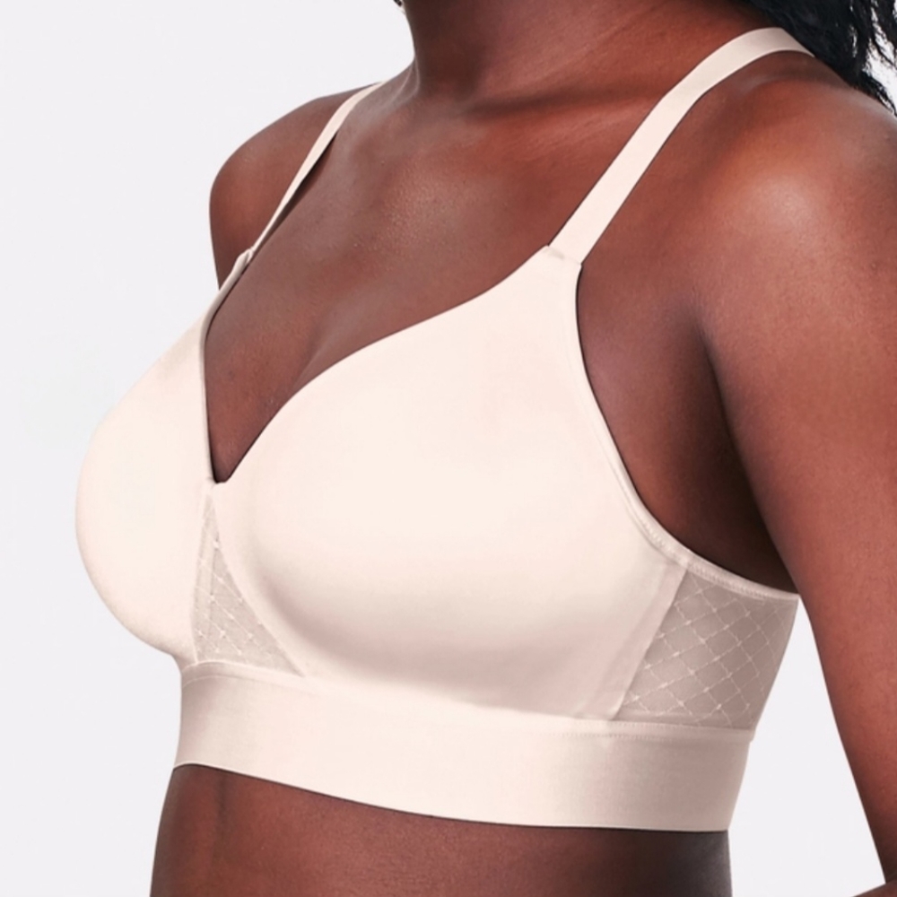 NEW Pink Bali Bra Size 36C♡ Anchorstrap Technology - Reduces bounce♡ Wirefree